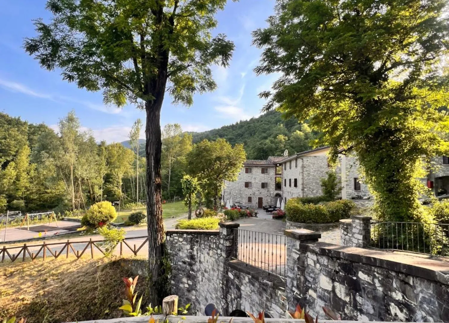 Le Boccede Country House B&B Villa Minozzo Alojamento de Acomodação e Pequeno-almoço